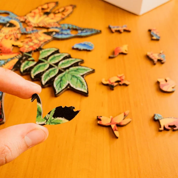 Zvedavá žirafa – Drevené puzzle 5
