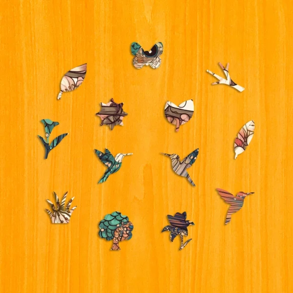 Kolibrík počas kvitnutia – Drevené puzzle 3